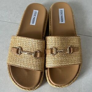 Steve Madden Gold Textured Mules